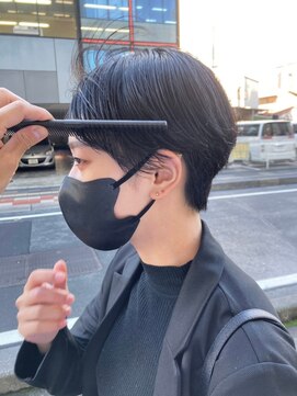 リビング 津田沼(LIVING) マッシュ/くびれヘア/ビタミンカラー/艶ボルドー[津田沼駅]