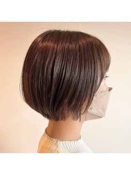 美容室 アイディー i-dee シンプルショートボブ