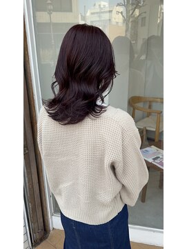 ヘアデザイン ソラ(Sola) ナチュラルマゼンタブラウンカラー×くびれウェーブ