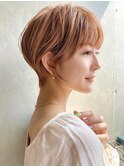 大人かわいい耳掛けト小顔ショートボブ フォギーベージュ