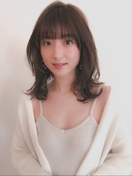 リアン(Reen) Reen hair 大人可愛い×くびれミディ