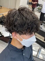 ラヴィズムバイフィフス(LUVISM by fifth) 波巻きスパイラルパーマメンズマッシュパーマツイストパーマ