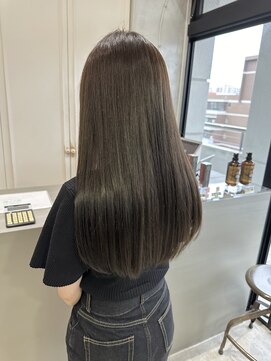 セプト 天神大名(SEPT.) ミントベージュ　ナチュラルブラウン　髪質改善カラー　ロング