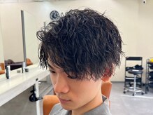 《*ラフな質感が人気のツイストスパイラルパーマ*》家でも簡単にサロンクオリティを再現＊[メンズパーマ]