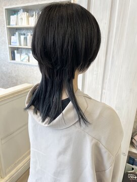 キャアリー(Caary) 福山市Caaryお洒落マッシュウルフロング冬人気スタイル20代30代