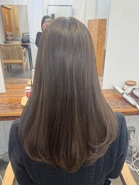 ファルベ(Farbe) イメチェン/ホワイトブロンド/外ハネボブ/美髪/ワイドバンク