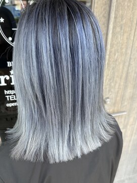 トリニティ(trinity) コントラストグレーハイライト・バレイヤージュ【豊見城】