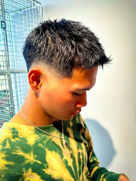 ブラック(BLACK) フェザーアップ／スキンフェード／岐阜メンズカット