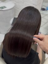 トイロ(toiro)&nbsp;メテオストレートで圧倒的なツヤ感と柔らかさを