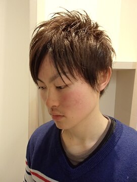 ルシード スタイル サーヴ(LUCIDO STYLE SERVE) 立体感のあるショートレイヤー