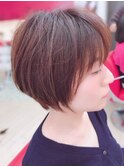 抜け感ひし形ナチュラルショートボブ