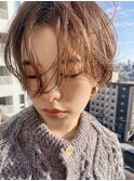 bibito 前髪長めショートヘア　軽やかに弾むスウィングショート