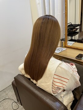 シェノン 西梅田(CHAINON) グレーベージュ/レイヤーロング/レイヤーカット