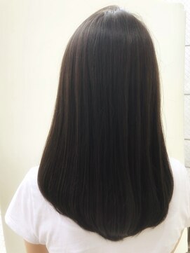 ローレン(LOREN) トリートメントでツヤツヤストレート！