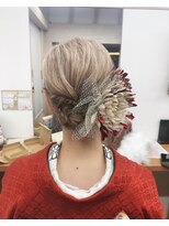 ナンバーエイト(number eight)&nbsp;うなじスッキリアップヘア！成人式 二次会 花嫁 ドレス 着物