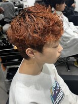 ヒュイル バイ ニアウ(Hwyl by Niau) メンズマッシュパーマスペインカールスパイラルパーマ刈りあげ