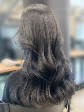 アリュウル 表参道(ALLURE) レイヤーカット×インナーブルーブラック◎佐藤