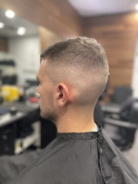 クロムトウキョウ ザ バーバー ネオン 新宿店(CHROM TOKYO the Barber ne/on) スキンフェード/フェード 新宿メンズ/barber/理容室