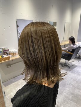 リタ(rita.) まつだて/ハイライト/オリーブ/ベージュ/透明感/イルミナ