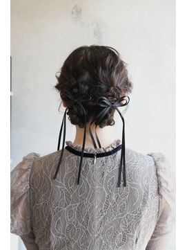 カムジーヘッド(COMEGHEAD) ヘアセット