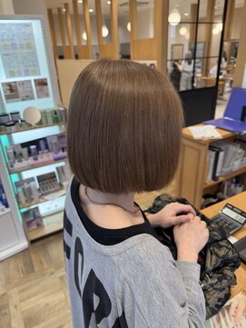 ラ ブーケ 中川中島店(La Bouquet) 白髪ボカシミルクティー