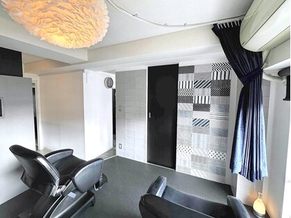 デイアンドナイト 天神大名本店(Day&Night)の写真