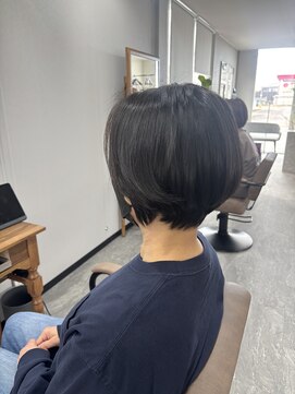 リイ(Lii) レディース　ショート　ショートボブ　ボブ