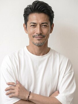 リリアーナ(LILIANA) 池袋 メンズカット 大人メンズ アップバング 渋オジ