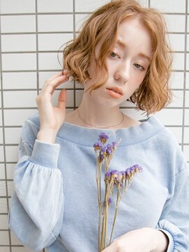 ルティア(Lutia) センターパート イエローベージュ 切りっぱなしボブ☆