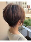 大人可愛い20代30代40代小顔ワンサイドショートボブ丸み前下がり