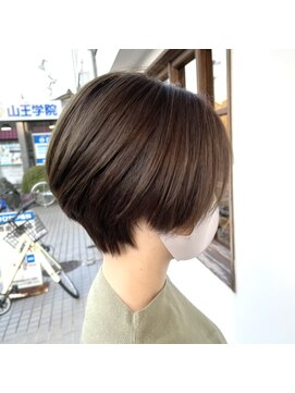 コッチ(kocchi.) 大人可愛い絶壁解消丸みショートオリーブベージュ