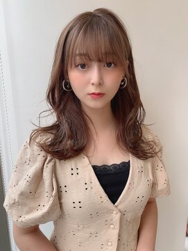 アイユー(ii+U) 色っぽミディアム　ふんわりレイヤーカール　20代30代40代 銀座