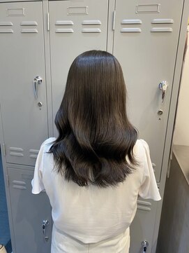 プレシャスバイプロデュース(precious by Produce) 艶感アッシュ【町田/町田駅/小田急町田/JR町田/髪質改善】