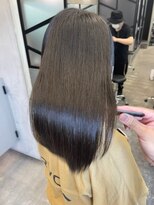 ジーナ 本八幡(Zina)&nbsp;大人かわいい20代30代40代小顔ショコラベージュ　Zina本八幡