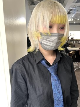 クラン(clan) ホワイトブロンド×裾カラー