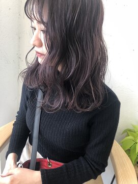 ヘアデザイン ソラ(Sola) 大人可愛いキャリアパープル×ふんわりウェーブロング