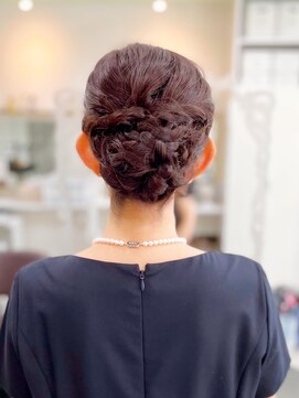 ジラ ヘアアンドメイク(girra HAIR&MAKE) ヘアセット
