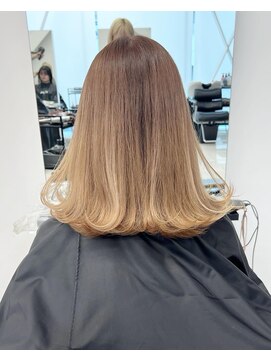 アライブ キチジョウジ(ALIVE Kichijoji) 【ALIVE吉祥寺】ミルクティーベージュグラデーションカラー