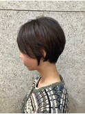 丸みショート ナチュラルブラウン 艶感 20代30代 透明感
