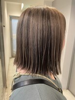 ジエクト ヴィシア(The Ect VIXIA) アンブレラカラー/デザインカラー/ボブ/外はね/ベージュカラー