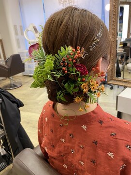 コワファースト 大分(COIFF1RST) 成人式/生花シニヨンスタイル