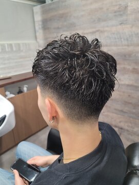 ロワジール 松戸店(Loisirs) スキンフェード×ニュアンスパーマ