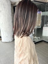 ヨッカ(YOCCA)&nbsp;ハーフバレイヤージュ　ミディアム