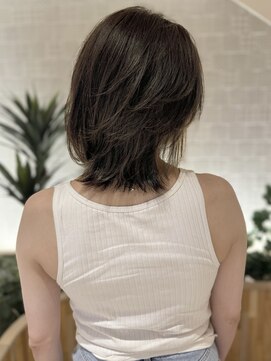 ピークアブー アヴェダ アトレ恵比寿(PEEK-A-BOO AVEDA) カットで作るくびレイヤー 顔まわりレイヤー 透明感カラー