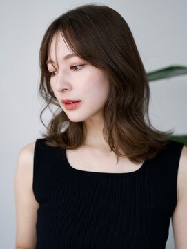 レノラ 本町(LENORA) ☆フェミニンロング大人かわいいぱっつん前髪レイヤーカット小顔