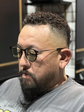 オトコデザイン(OTOKO DESIGN) ボルサリーノパーマ　フェード　メンズ