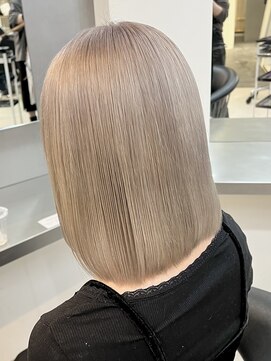 ラック 表参道(LUCK) ホワイトベージュ/ケアブリーチ/ブリーチ/表参道/原宿