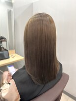カミエ(kamie)&nbsp;セミロングベージュ×大人っぽい柔らかさ