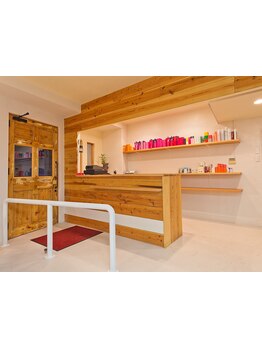 親子3世代で人気のUNIVER logos！1人ひとりを大切にしてくれる素敵な空間をぜひ体験してみて♪