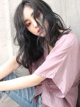 ラリカ(La Rica) ユルウェーブミディアム